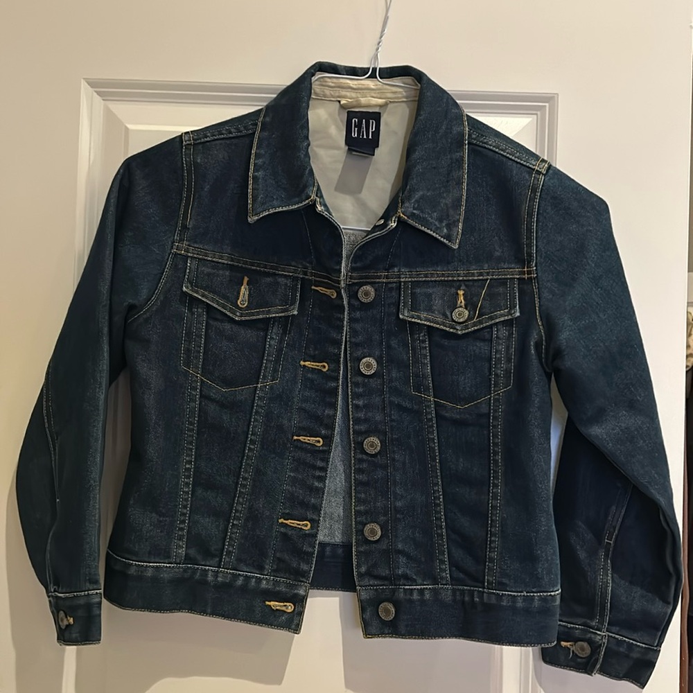 Gap kids Jean jacket size Medium 7-8 excellent condition, like new, adorable